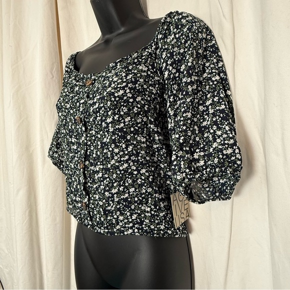 NWT Active USA Women's L 17" PTP STRETCHY Melon Sleeve Accordion Back w/ Buttons - Picture 2 of 9